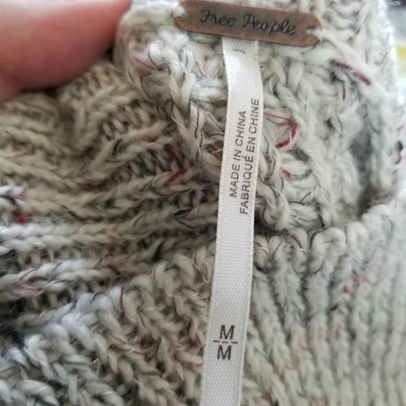 FREE  People Chunky Knit Turtle Neck Sweater M - Picture 4 of 11